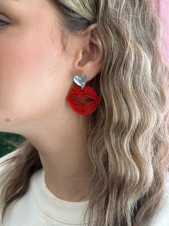 Glitter Kisses Earring - Red