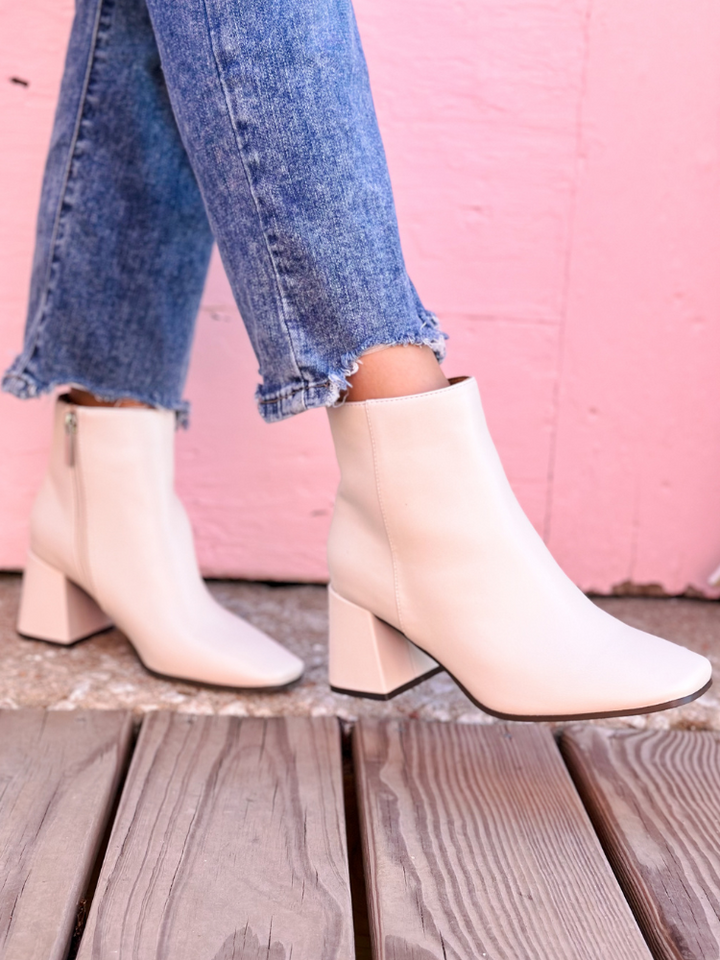 The Felicia Boot - Ivory