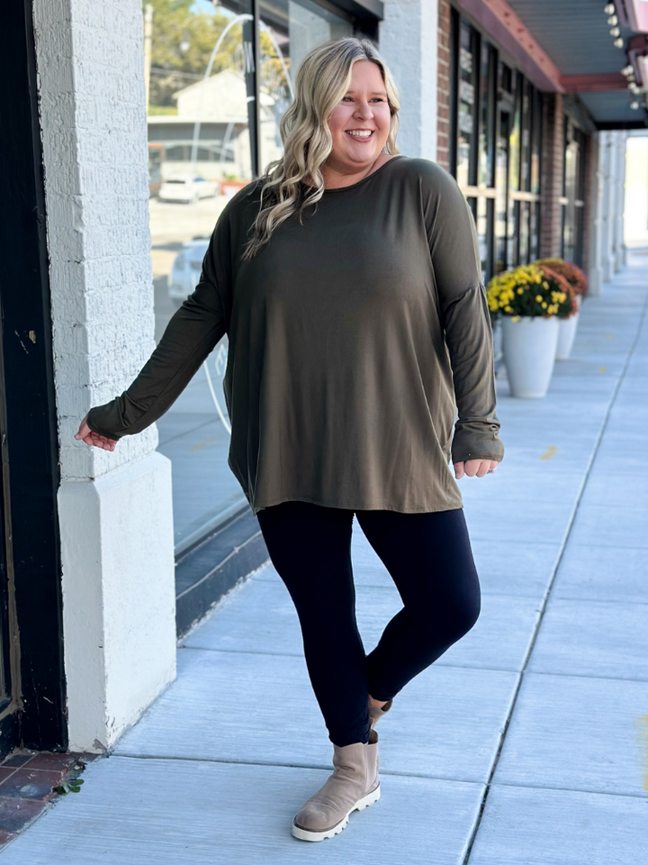 The Lisa Long Sleeve Piko Top - Olive