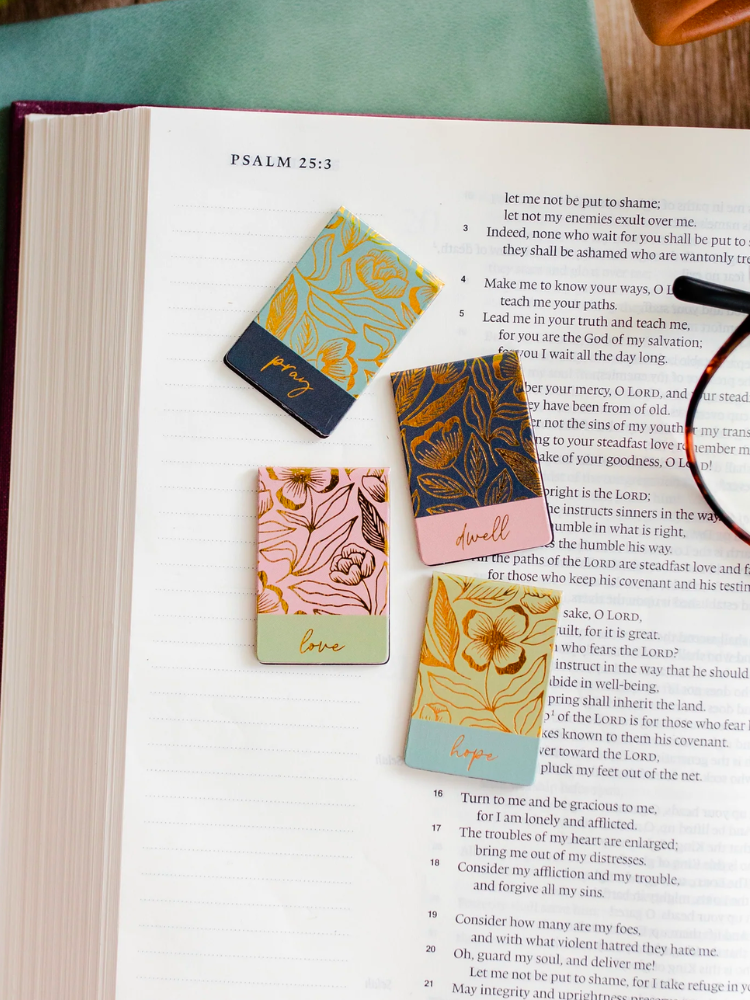 The Daily Grace Dwell Magnetic Bookmark Set - Gold Foil
