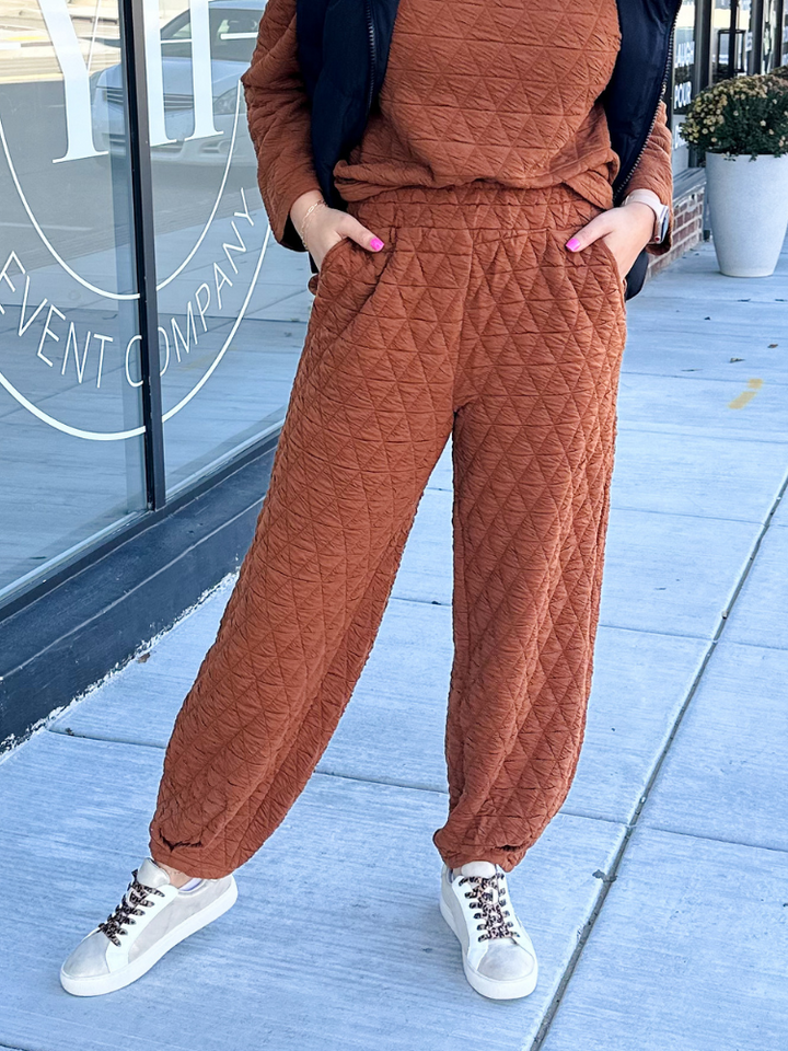 The Gracie Quilted Joggers - Rust