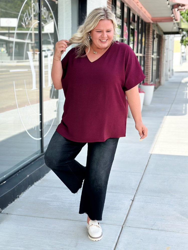 The Nicole Basic Top - Burgundy