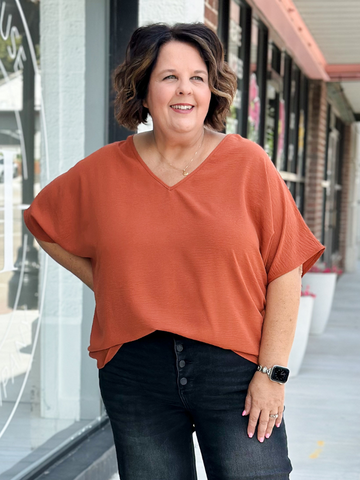 The Nicole Basic Top - Rust