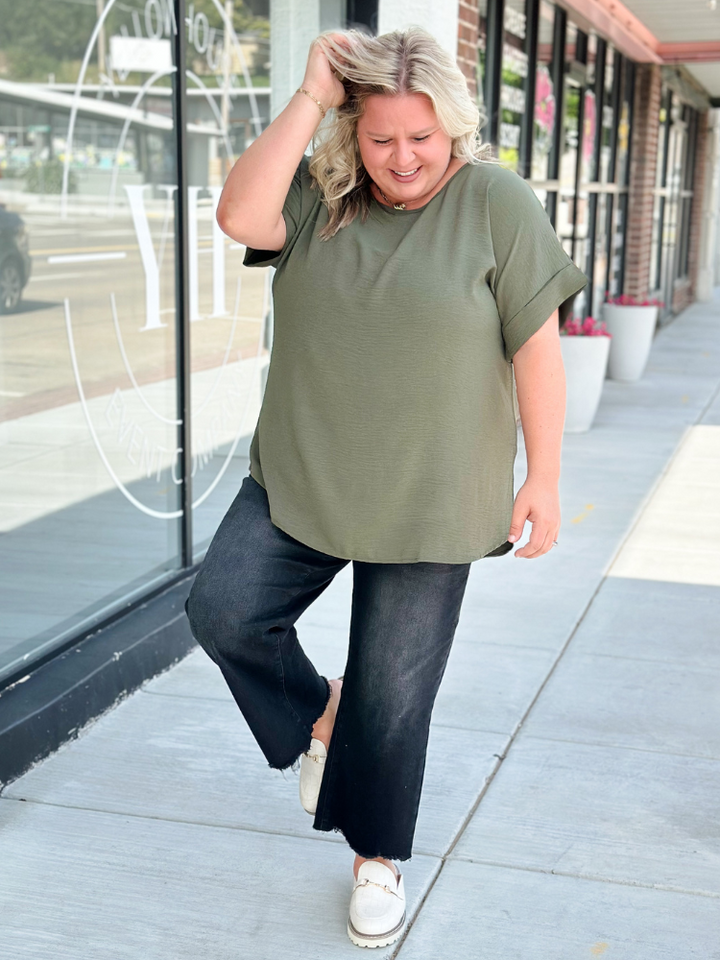 The Mollie Basic Top - Olive