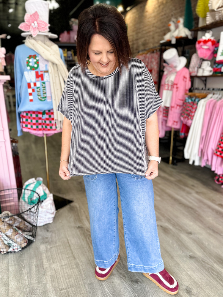 The Echo Top - Black