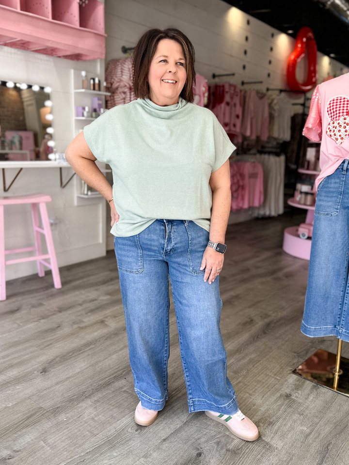 The Betty Sweater Top - Mint