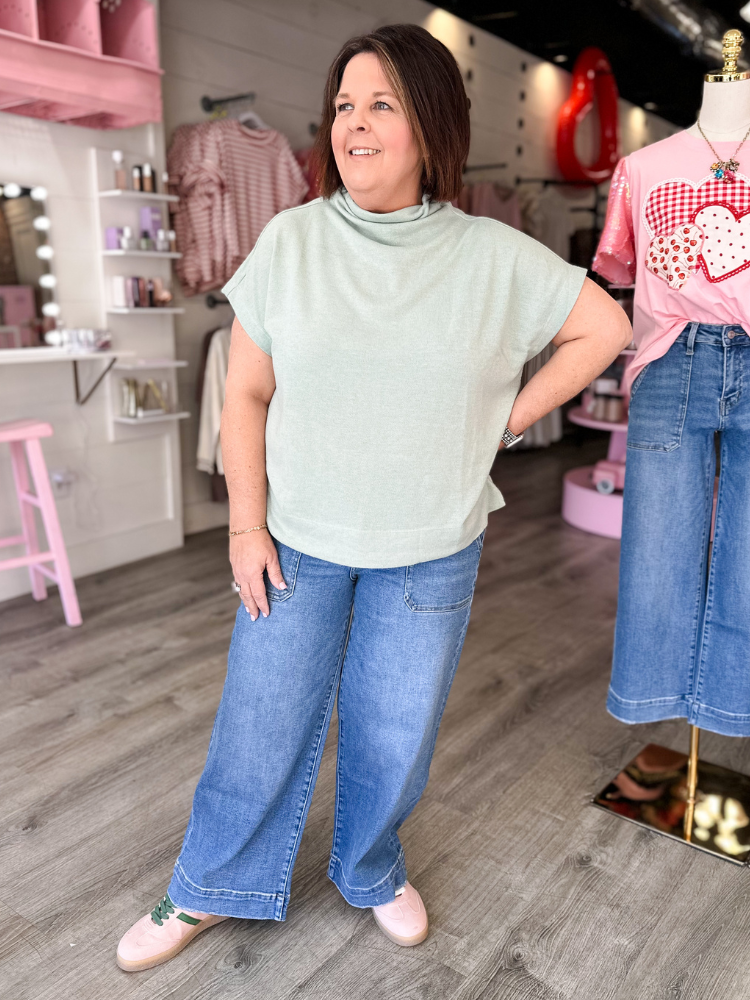 The Betty Sweater Top - Mint