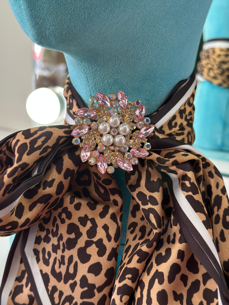 Flower Pearl Brooch -pink