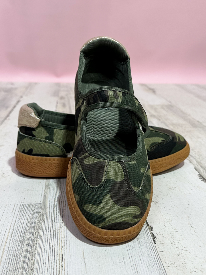 Calm Down Sneaker - Camo