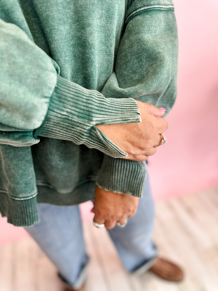 The Layla Sweatshirt - Dark Green